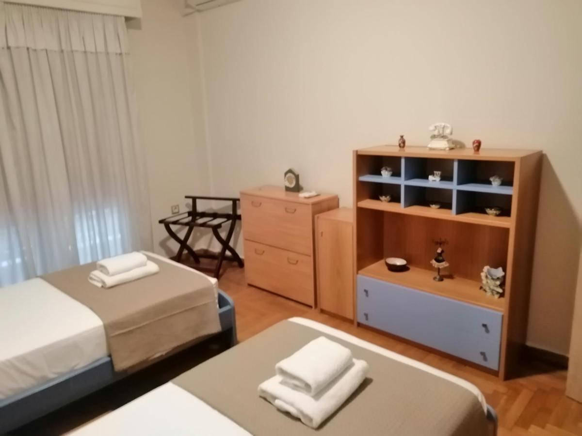 Comfy Apartment For 4 Ppl In Koukaki Athens Exterior photo
